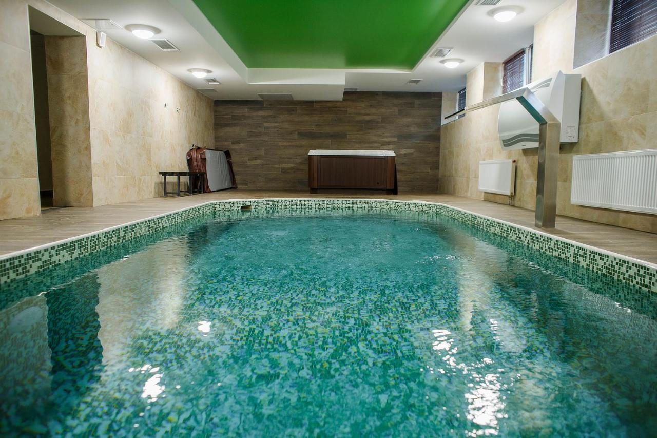 Olimpiyskiy Hotell Minsk Eksteriør bilde